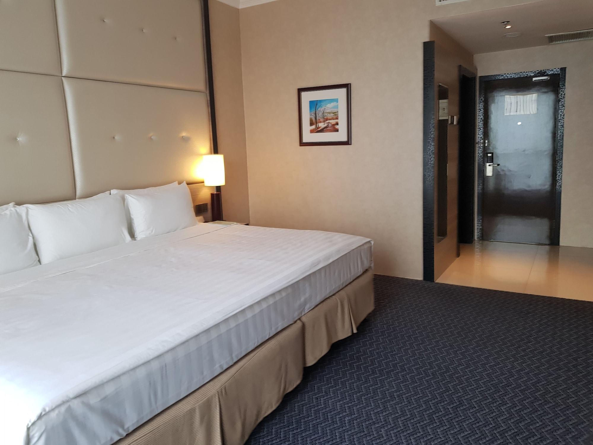 เคเอสแอล โฮเต็ลแอนด์รีสอร์ต Hotel ยะโฮร์บาห์รู ภายนอก รูปภาพ A room at the hotel