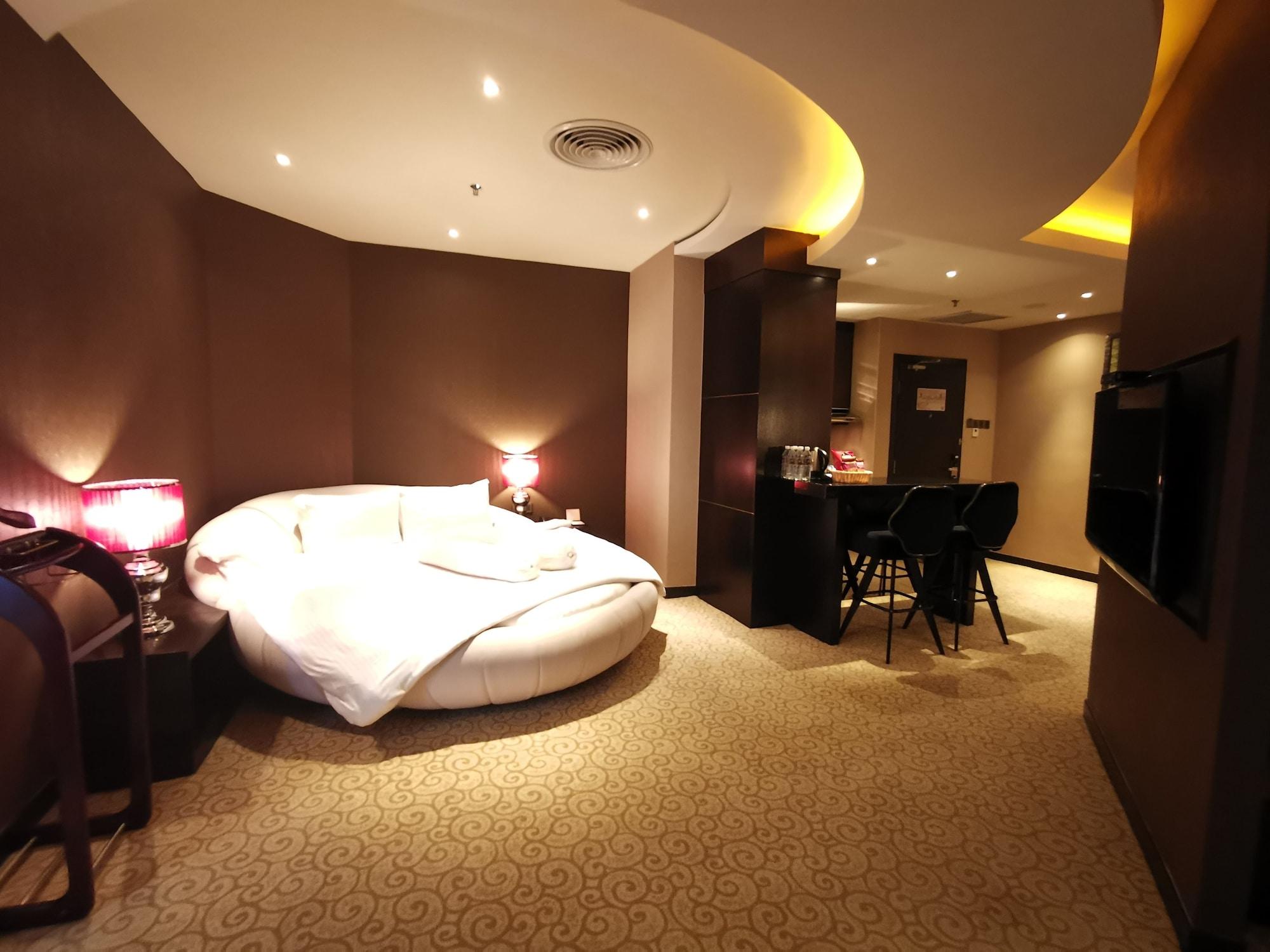 เคเอสแอล โฮเต็ลแอนด์รีสอร์ต Hotel ยะโฮร์บาห์รู ภายนอก รูปภาพ A room at the hotel