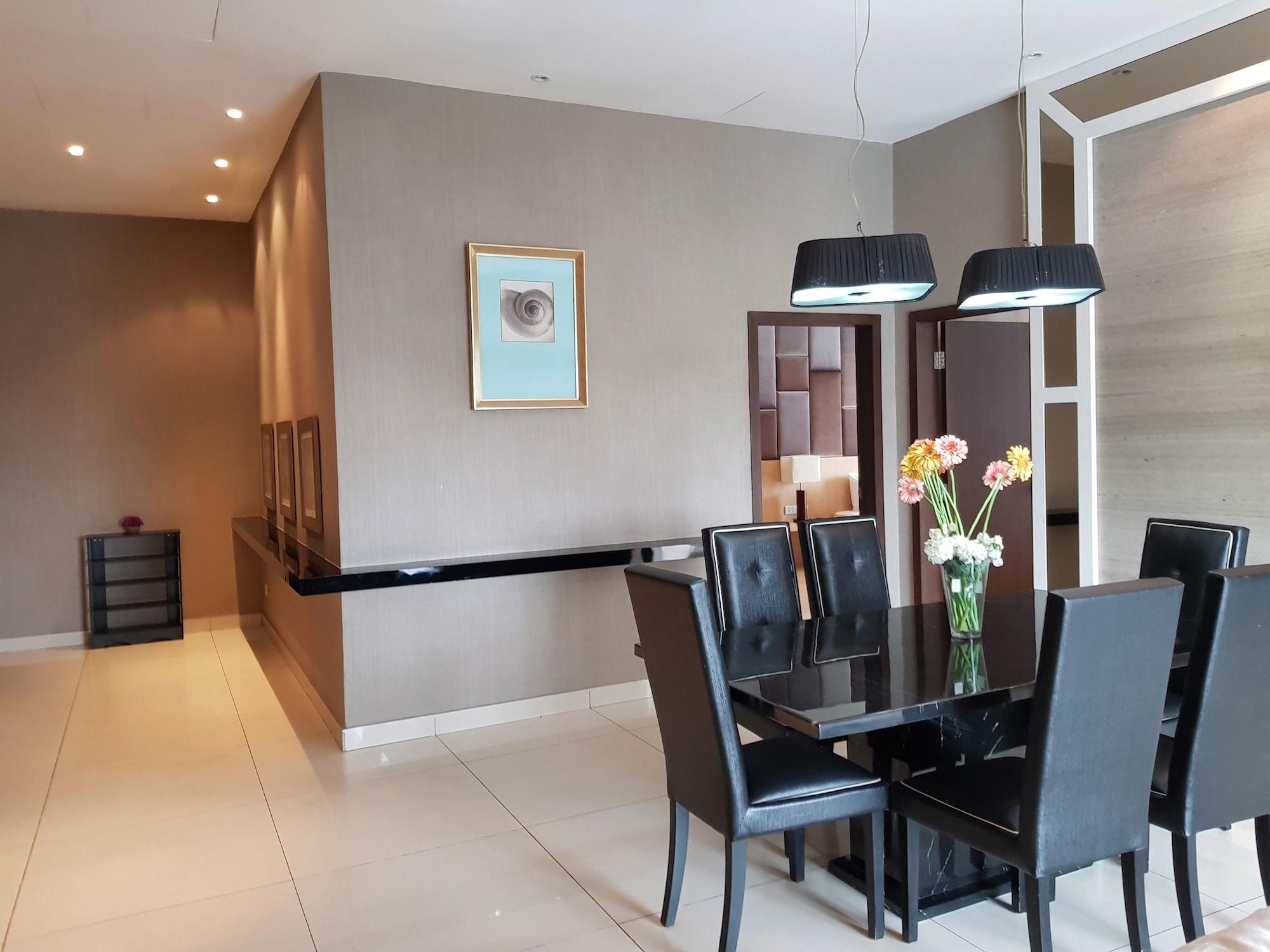 เคเอสแอล โฮเต็ลแอนด์รีสอร์ต Hotel ยะโฮร์บาห์รู ภายนอก รูปภาพ Interior of a modern apartment in Singapore