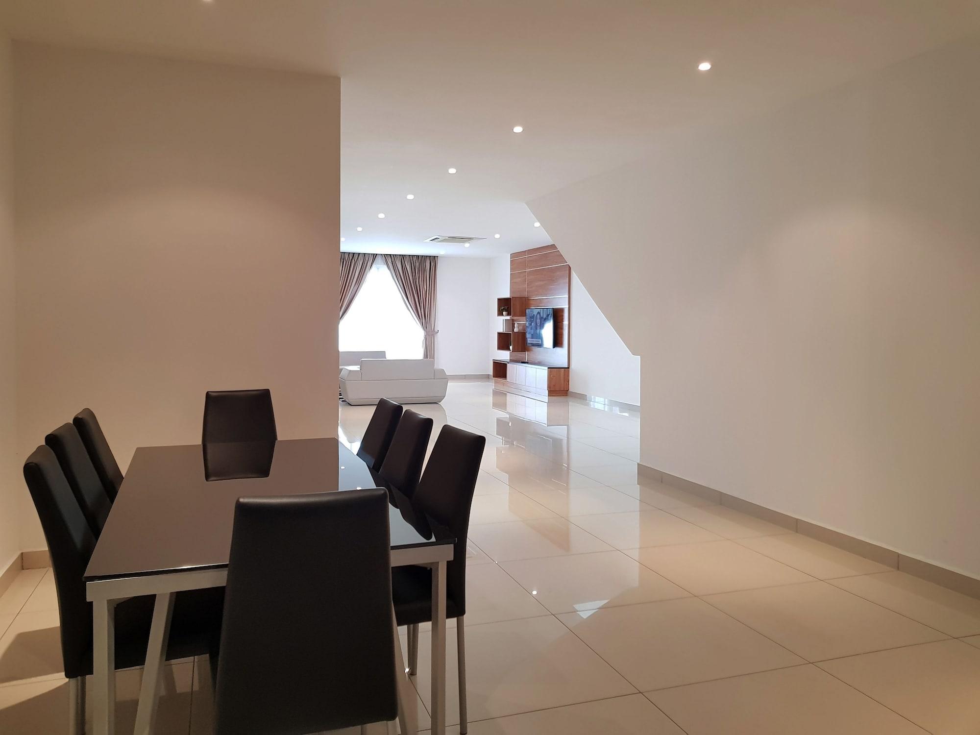 เคเอสแอล โฮเต็ลแอนด์รีสอร์ต Hotel ยะโฮร์บาห์รู ภายนอก รูปภาพ Interior of a modern apartment
